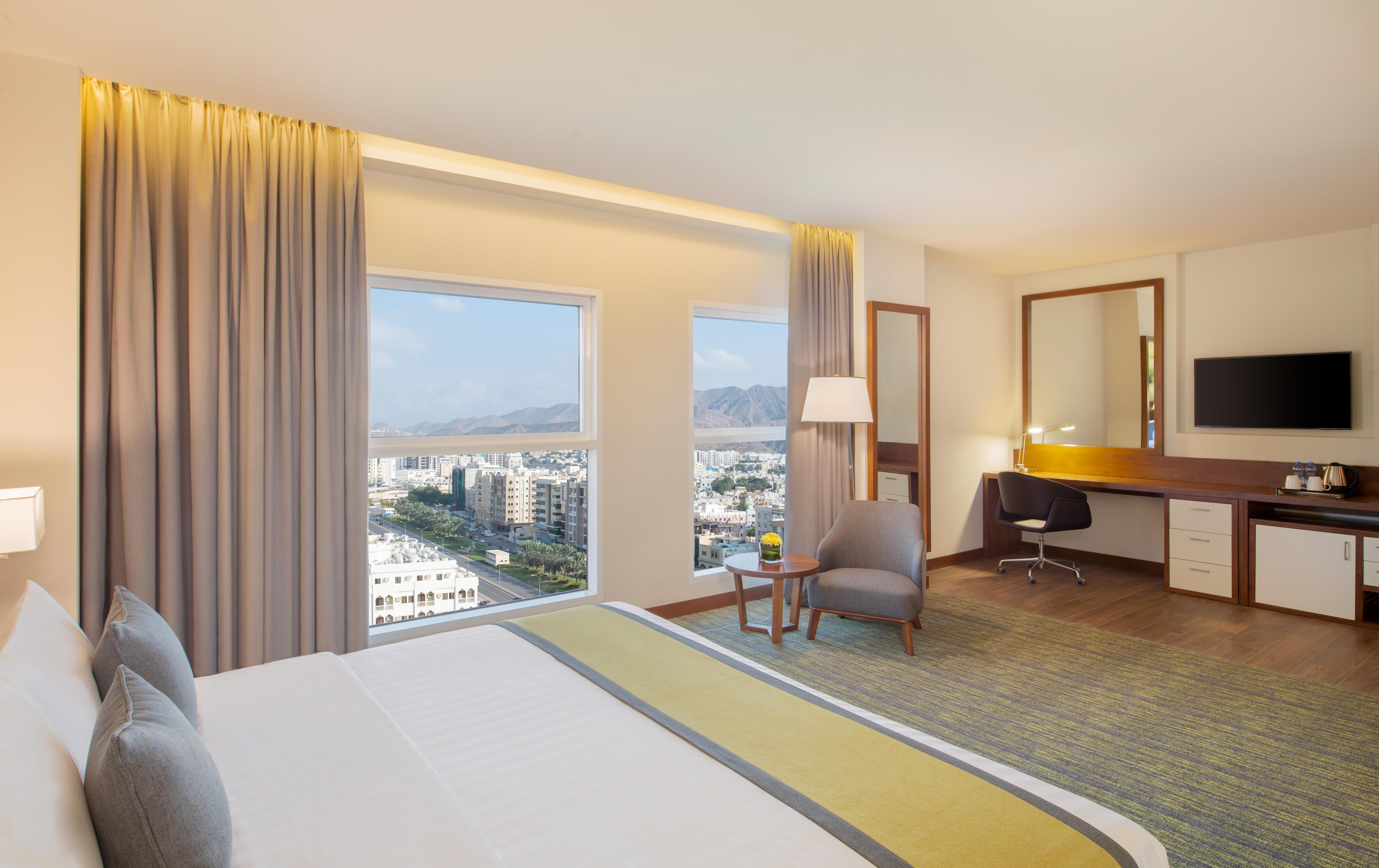 Отель Wyndham Garden Muscat Al Khuwair Экстерьер фото