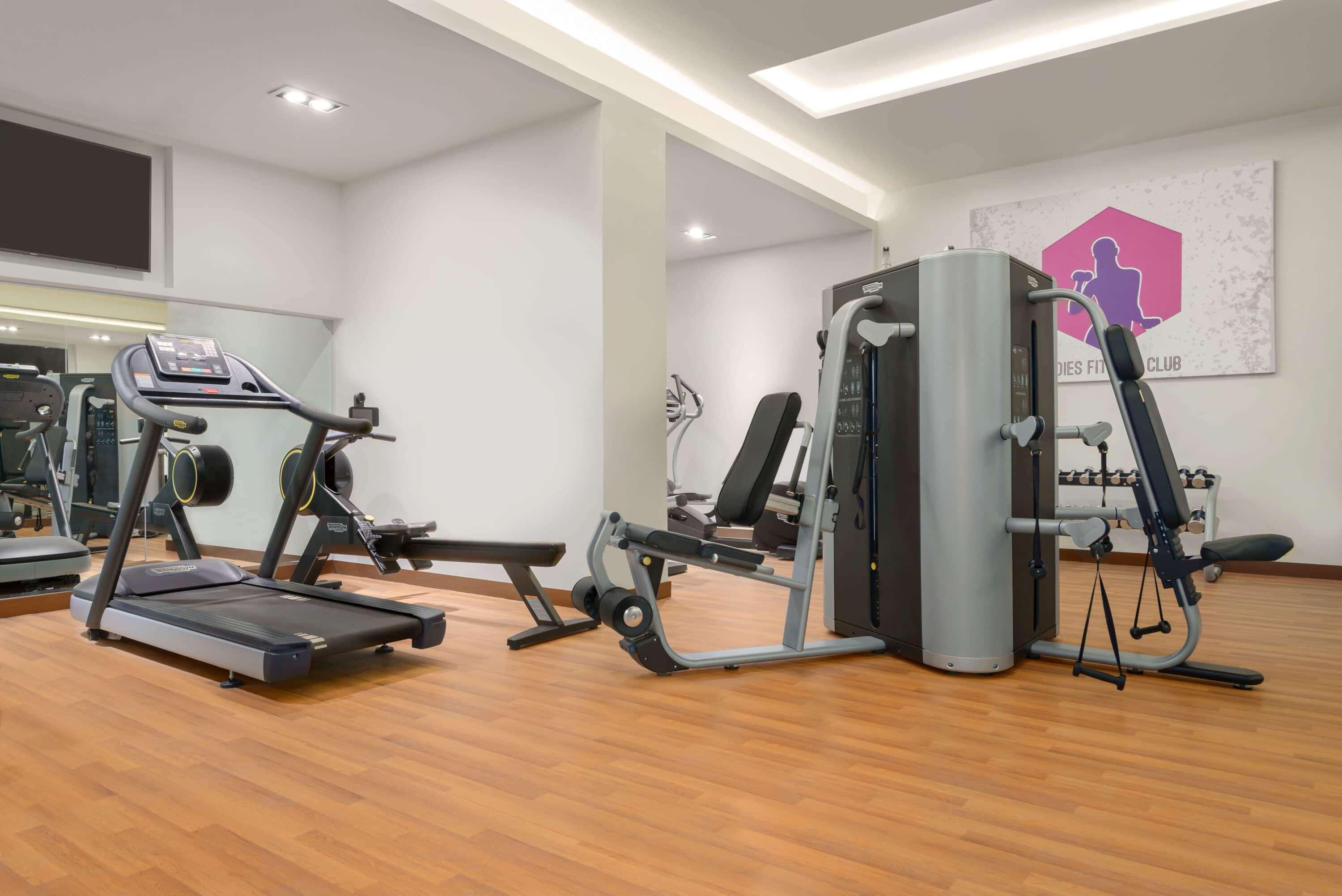 Отель Wyndham Garden Muscat Al Khuwair Экстерьер фото